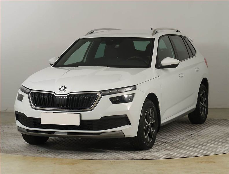 Škoda Kamiq (2021) Style Plus 1.0 TSI, Tempomat - fotka 2 z 24