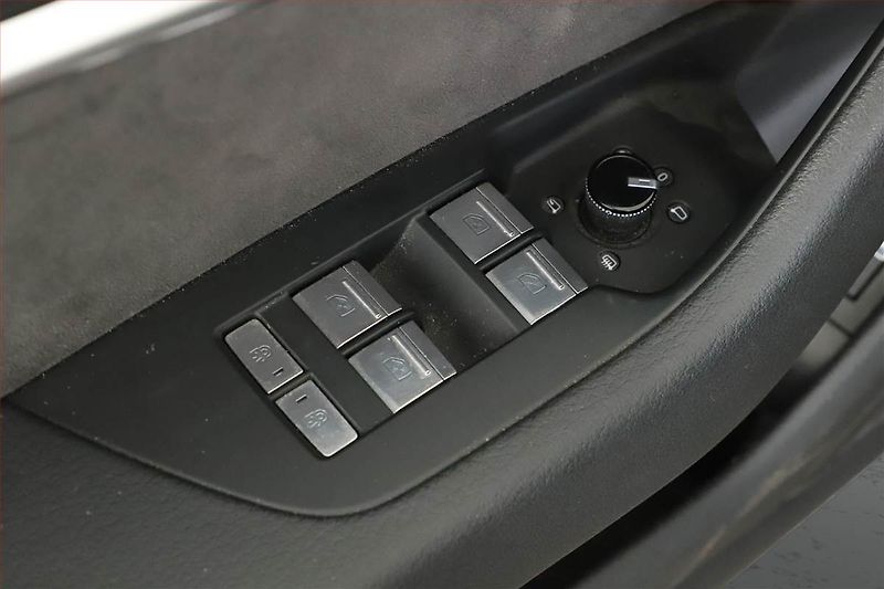 Audi A6 (2020) 50 TDI - fotka 18 z 19