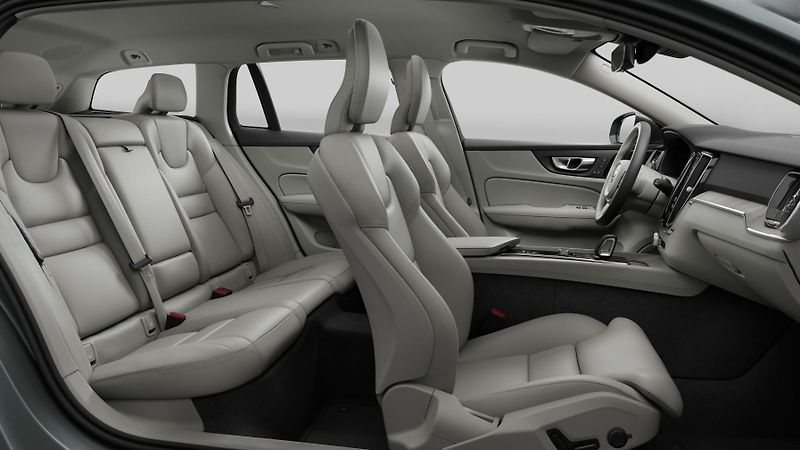 Volvo V60 (2026) B4 BRIGHT PLUS AUT - fotka 5 z 16
