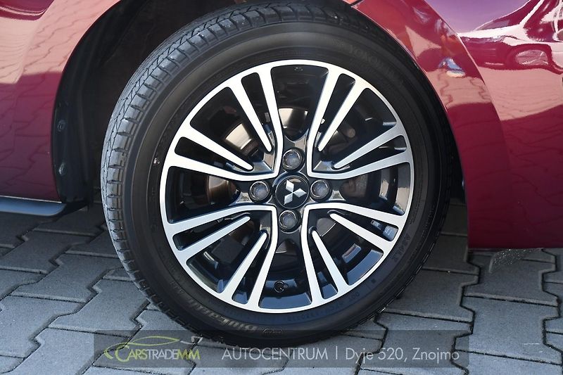 Mitsubishi Space Star 1.2i VÝHŘEV  - fotka 39 z 44