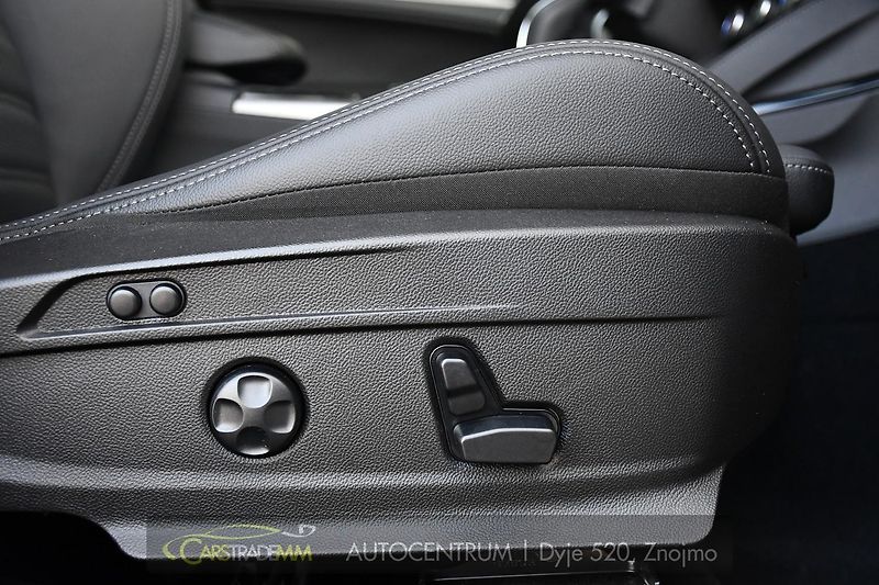 Alfa Romeo Stelvio 2.0 Turbo 16V 206kW Veloce Q4 - fotka 24 z 53