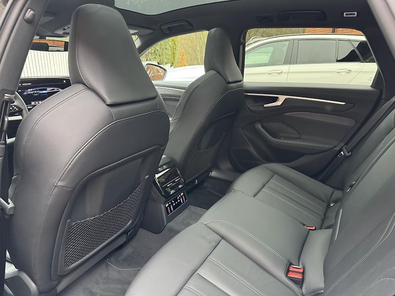 Audi A6 40TDi-4x4-S-LINE-R21-EDICE ONE - fotka 44 z 50