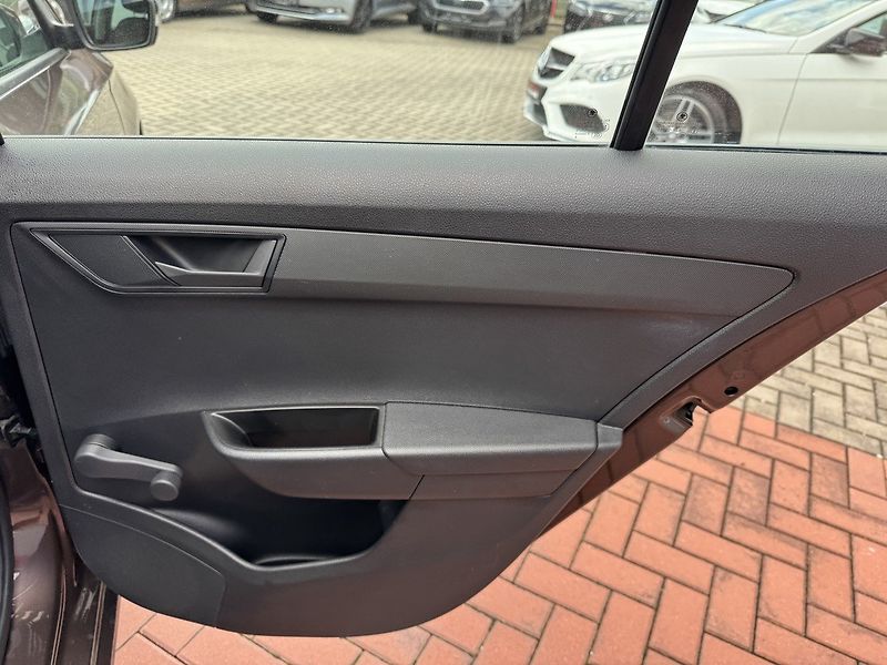 Škoda Fabia (2016) 1.2TSi Active Klimatizace - fotka 19 z 50