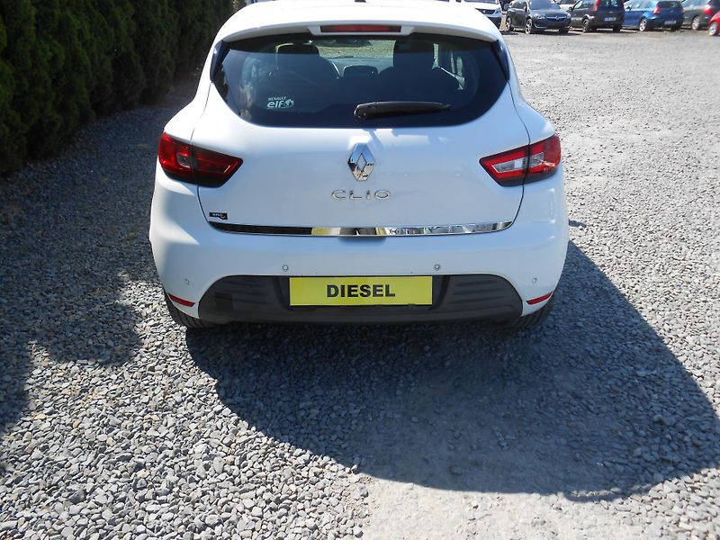 Renault Clio 1.5DCi,80TKm, NAVI,CHROM - fotka 7 z 42