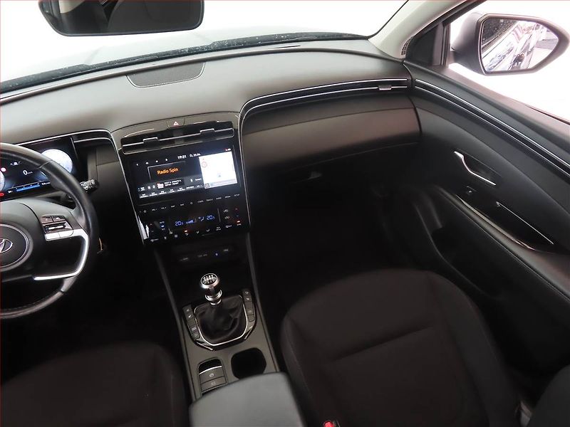 Hyundai Tucson (2021) 1.6 T-GDI - fotka 8 z 14
