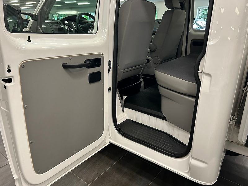 Volkswagen Transporter (2014) T5 Doka MAN 2014 | Záruka - fotka 20 z 48