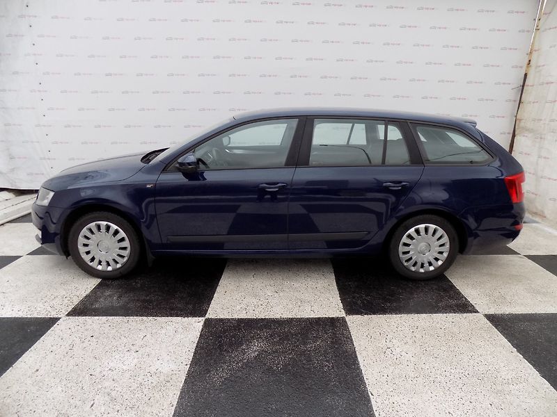 Škoda Octavia (2015) 1.4TSi/1.Maj.ČR/klimatizace/ - fotka 2 z 32