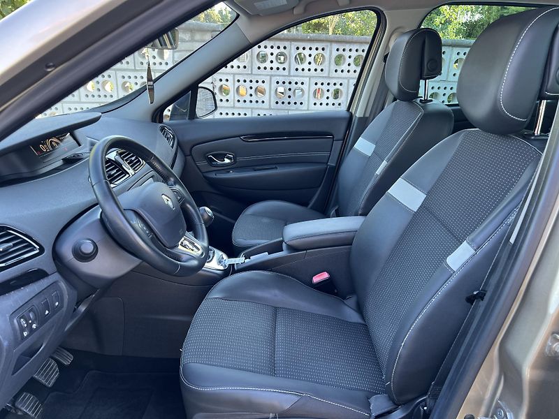 Renault Scénic 1.2TCe KLIMA TEMPOMAT ALU - fotka 9 z 43