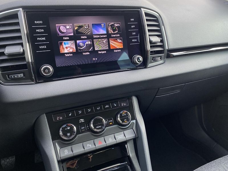 Škoda Karoq 1,5 TSI 110 kW Style - fotka 16 z 28