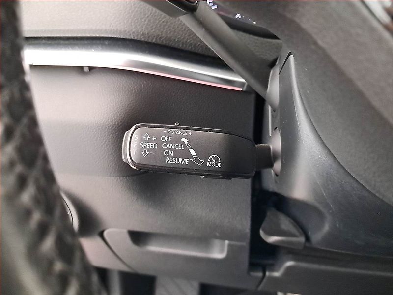Škoda Karoq (2017) Style 2.0 TDI, 4X4, Automat - fotka 18 z 20