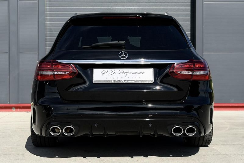 Mercedes-Benz Třídy C (2020) C 220d 4Matic AMG Line - fotka 23 z 81