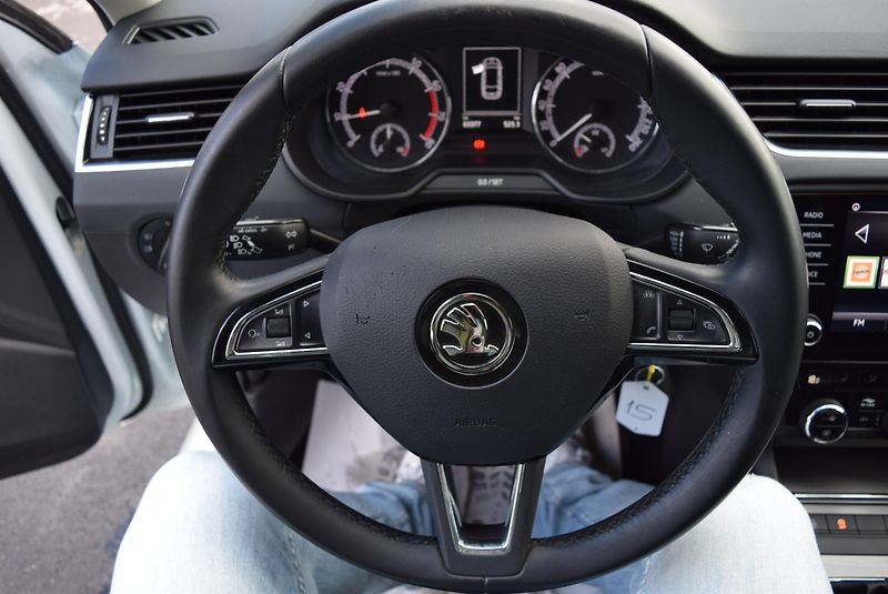 Škoda Octavia (2018) 1.5TSI 110kw CLEVER TAŽN NAVI  - fotka 28 z 46