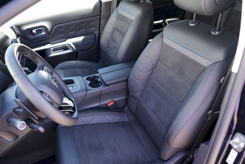 Citroën C5 Aircross (2025) MAX Hybrid 136 ë-DCS6 - fotka 9 z 27
