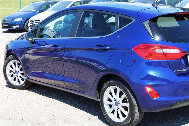 Ford Fiesta 1,0 EB 74kW Titanium,1.majitel - fotka 12 z 35