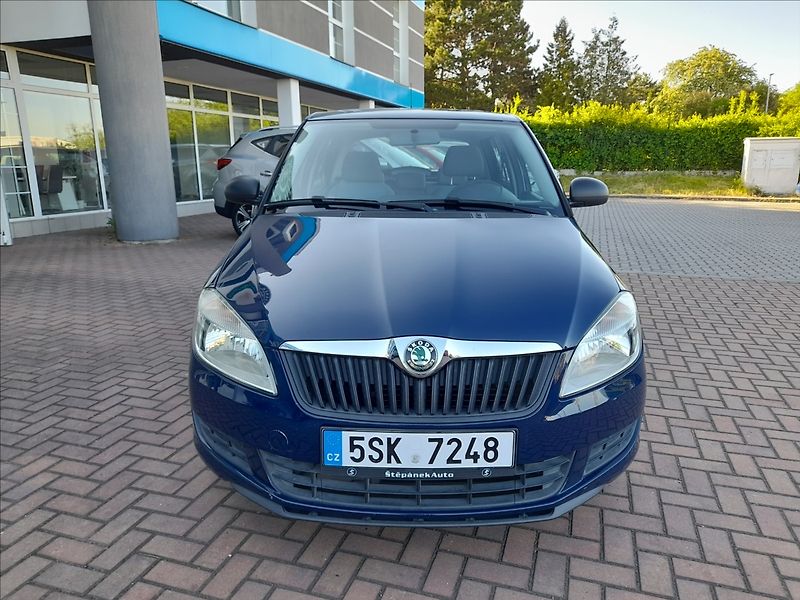 Škoda Fabia 1,2 HTP Activ STÁLE U NÁS - fotka 18 z 18