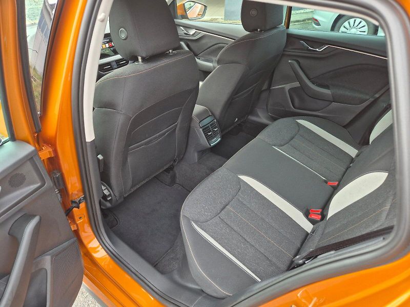 Škoda Kamiq (2025) Top Selection 1.5TSi 110kW 6°m - fotka 13 z 30