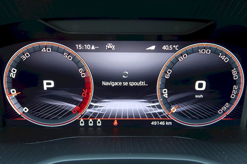 Škoda Karoq (2023) SPORTLINE 1.5 TSI 110 kW DSG - fotka 6 z 29