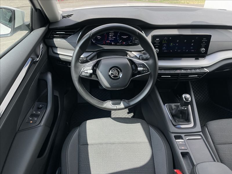 Škoda Octavia 1,0 TSI Ambition Plus LED+PDC - fotka 7 z 23