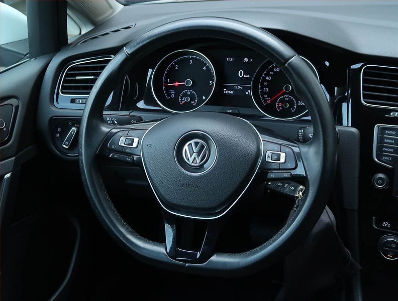 Volkswagen Golf (2017) Highline 2.0 TDI, Automat - fotka 19 z 19