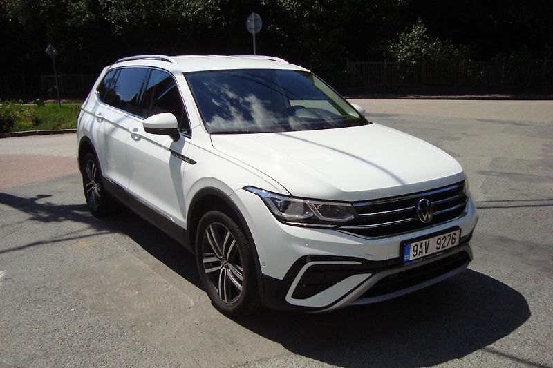 Volkswagen Tiguan Allspace (2023) 2.0TDi, AUT - fotka 9 z 73