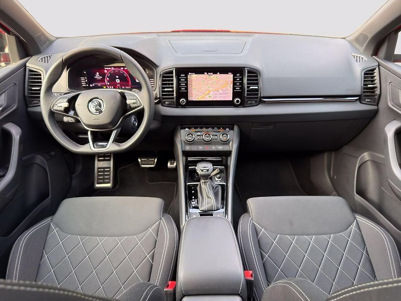 Škoda Karoq 2.0TSI 4x4 Sportline Pano DCC - fotka 13 z 21