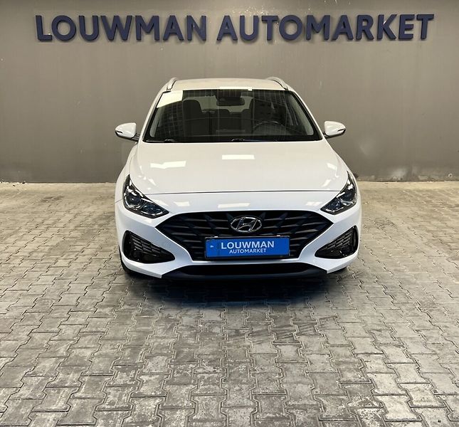 Hyundai i30 FAMILY COMFORT - fotka 4 z 15