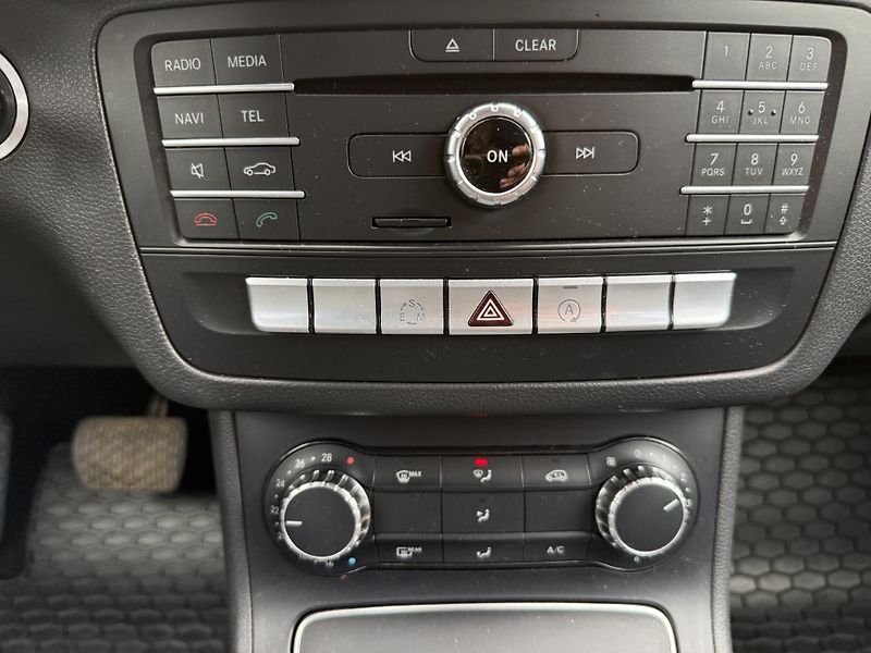 Mercedes-Benz Třídy B 2,2CDI 100kW Automat - fotka 17 z 22