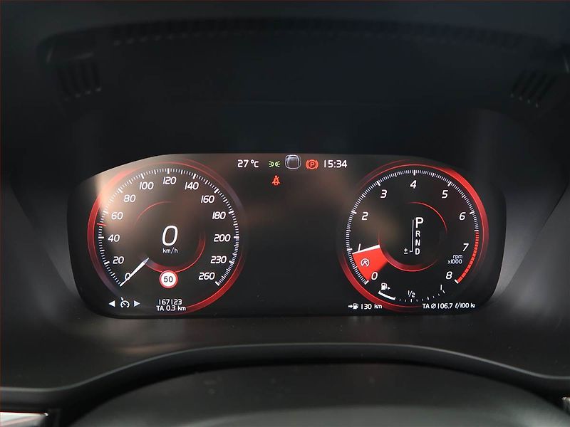 Volvo XC60 (2019) Summum B5 AWD - fotka 11 z 22