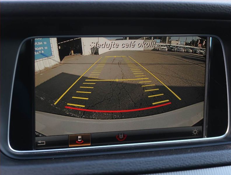 Mercedes-Benz Třídy E (2016) E 200 BlueTEC, Automat, Kůže - fotka 19 z 22