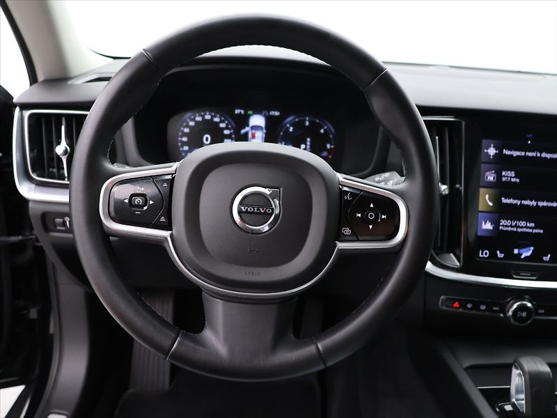 Volvo V60 2,0 B4 AWD Cross Country DPH - fotka 18 z 36