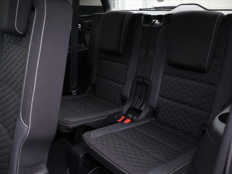 Volkswagen Touran 1,4 TSI 110kW DSG Join 7-Míst - fotka 17 z 35