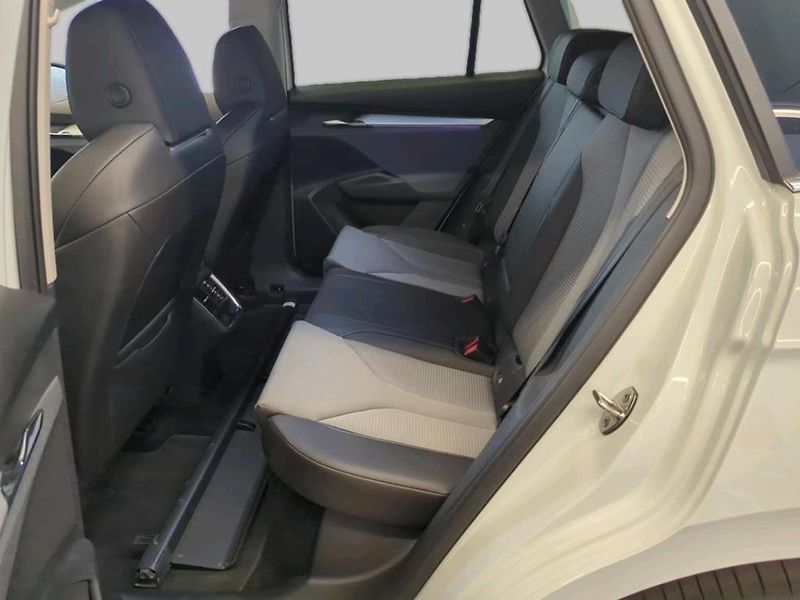 Škoda Enyaq iV 80 LOFT 15kw TZ SOH 96% - fotka 7 z 9