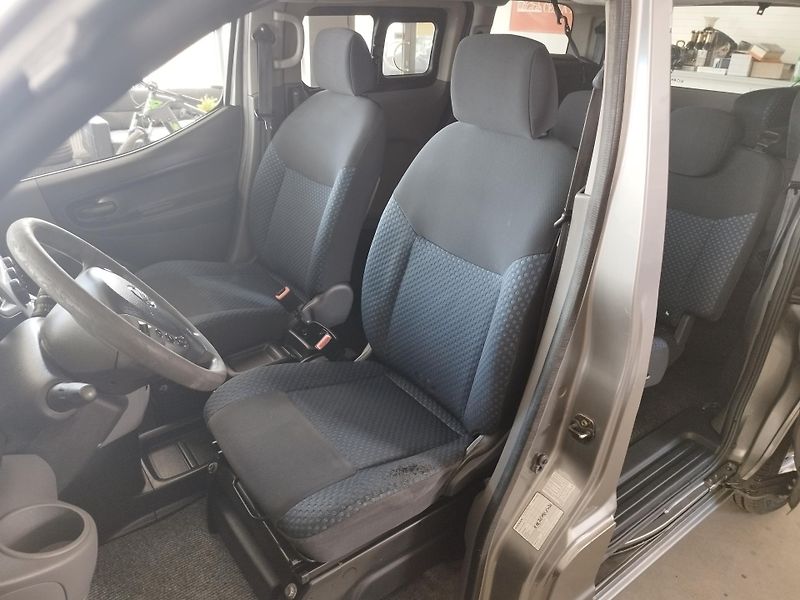 Nissan NV200 (2014) 1,5DCI,81KW,7MÍST,ALU,NAVI - fotka 17 z 29