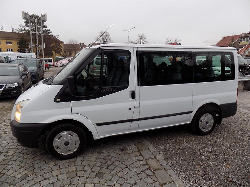 Ford Transit 2,2 TDCI SWB TREND AC 9 MÍST - fotka 19 z 43