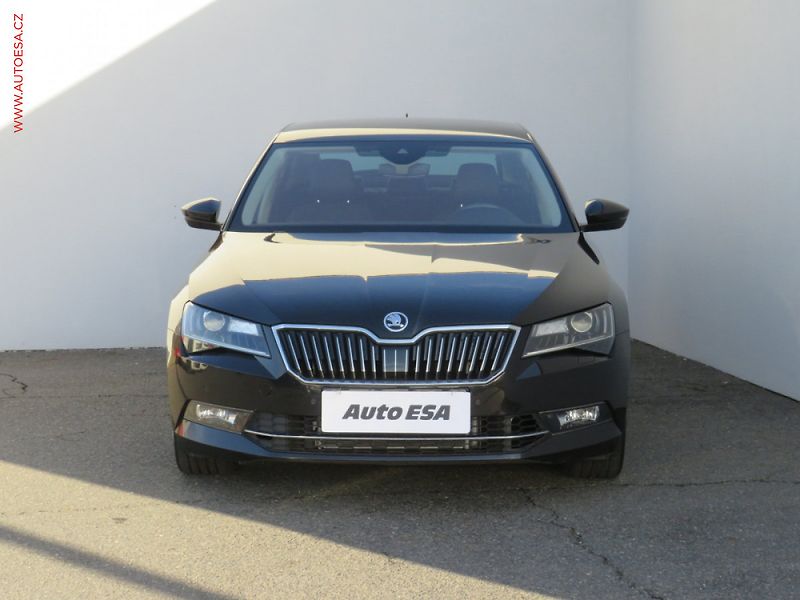 Škoda Superb (2016) 1.4 TSi, Style, bixen, +ALU - fotka 2 z 3
