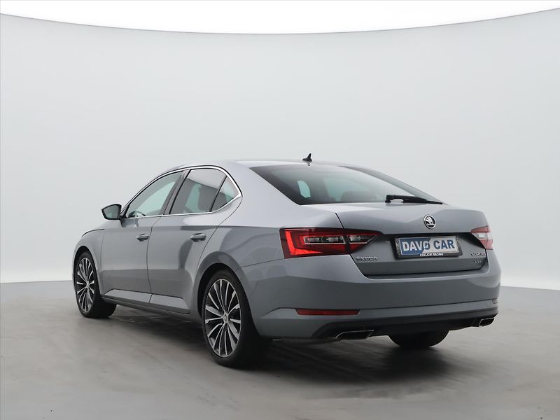 Škoda Superb 2,0 TSI 206kW DSG 4x4 L&K - fotka 5 z 33