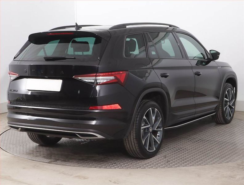 Škoda Kodiaq (2023) Sportline 2.0 TDI - fotka 5 z 21
