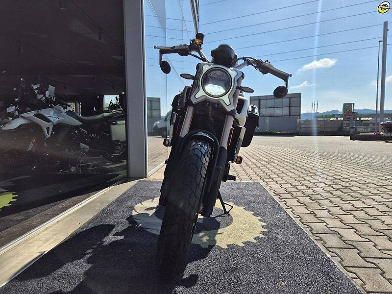 CFMOTO 700 CL-X Heritage (2021) - fotka 9 z 23