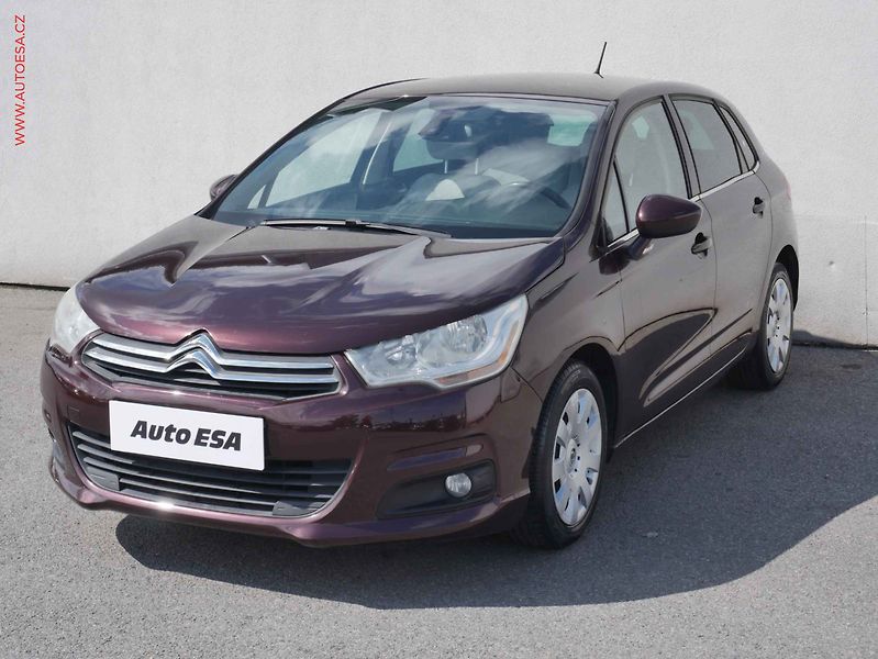 Citroën C4 (2011) 1.4 VTi, ČR, AC. temp. - fotka 3 z 14