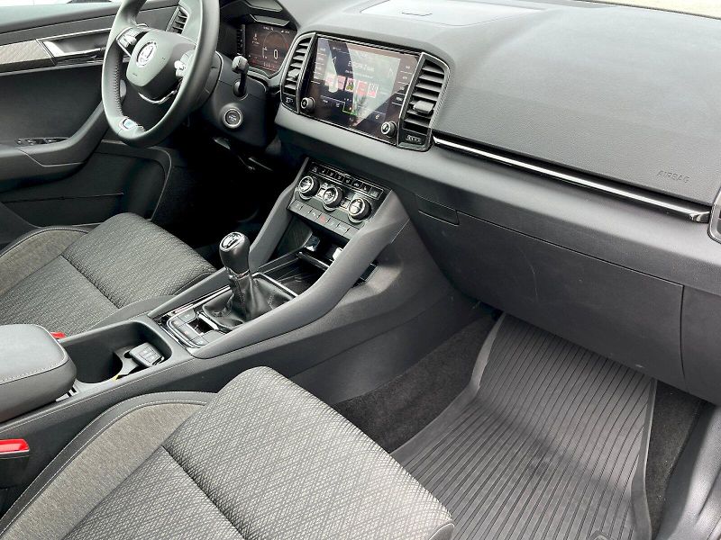Škoda Karoq (2023) 1.5 TSI 110kW Style - fotka 15 z 27