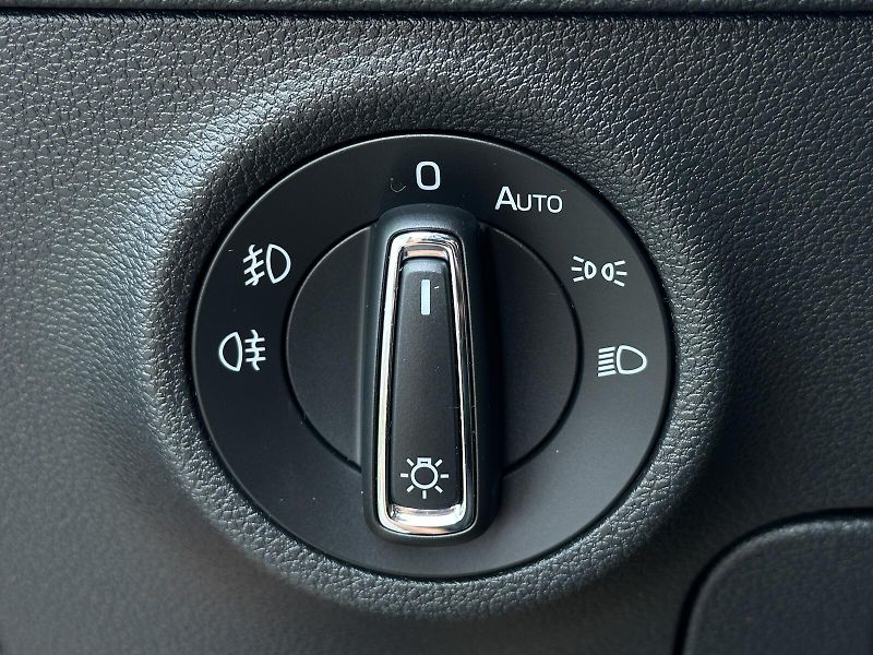 Škoda Karoq 1.5TSi Top & Selection 150PS L - fotka 17 z 46