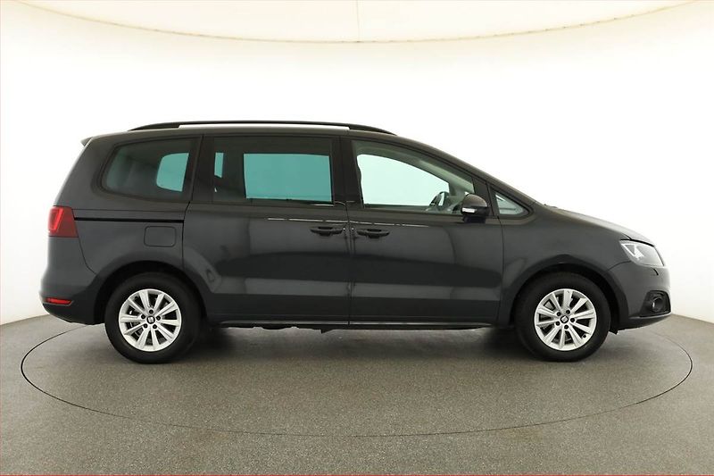Seat Alhambra (2017) 2.0 TSI, Automat, 7 míst - fotka 6 z 21