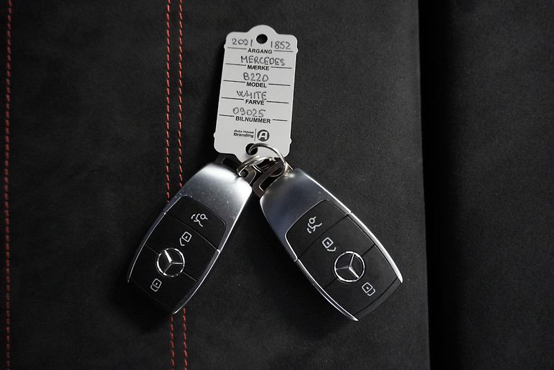 Mercedes-Benz Třídy B B 220d 140kW AMG line AUTOMAT8 - fotka 29 z 29