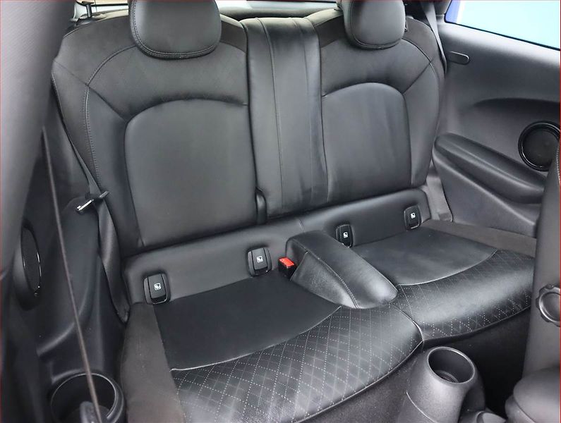 Mini Ostatní (2021) Cooper SE 32 kWh, SoH 96% - fotka 10 z 22