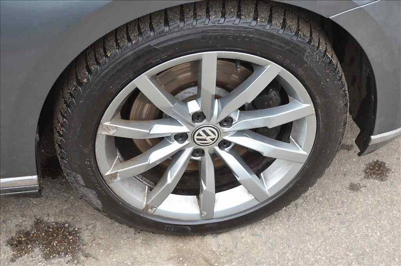 Volkswagen Passat CC (2017) 2,0 BITDI DSG 4-MOTION - fotka 12 z 23