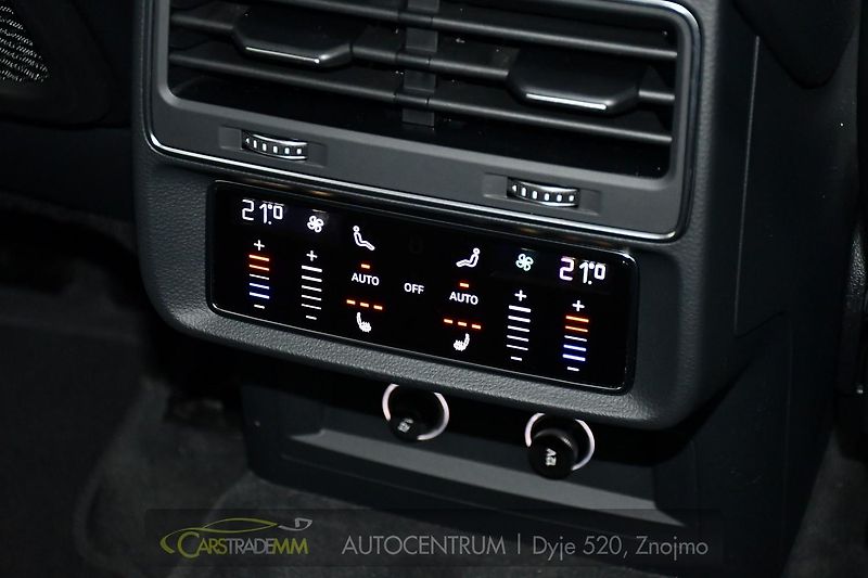 Audi Q8 50TDI QUATTRO K360° PANO - fotka 47 z 59