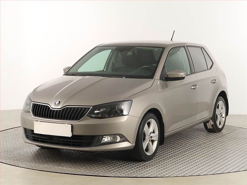 Škoda Fabia (2017) 1.4 TDI, Navi, Tempomat - fotka 2 z 18