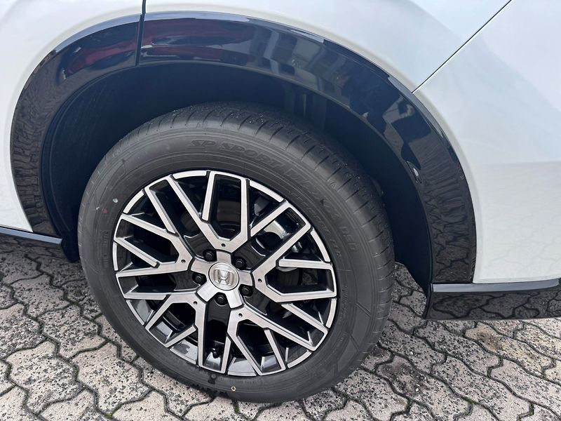 Honda ZR-V (2026) 2.0e:HEV 135kW ADVANCE TOP - fotka 9 z 39