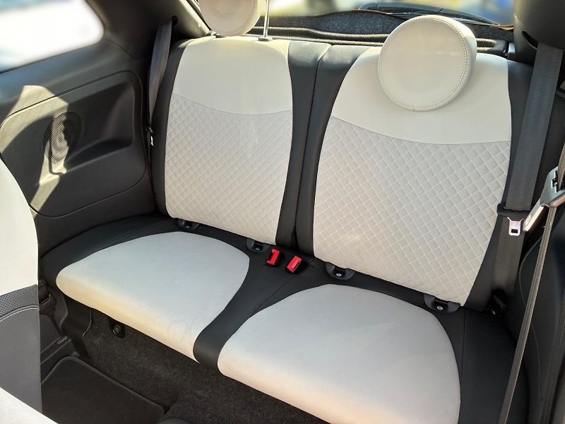 Fiat 500 (2023) DOLCEVITA 1.0 51kW CZ DPH - fotka 8 z 11