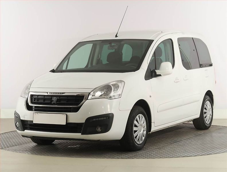 Peugeot Partner (2017) Active 1.6 BlueHDi, 5Míst, ČR - fotka 2 z 16